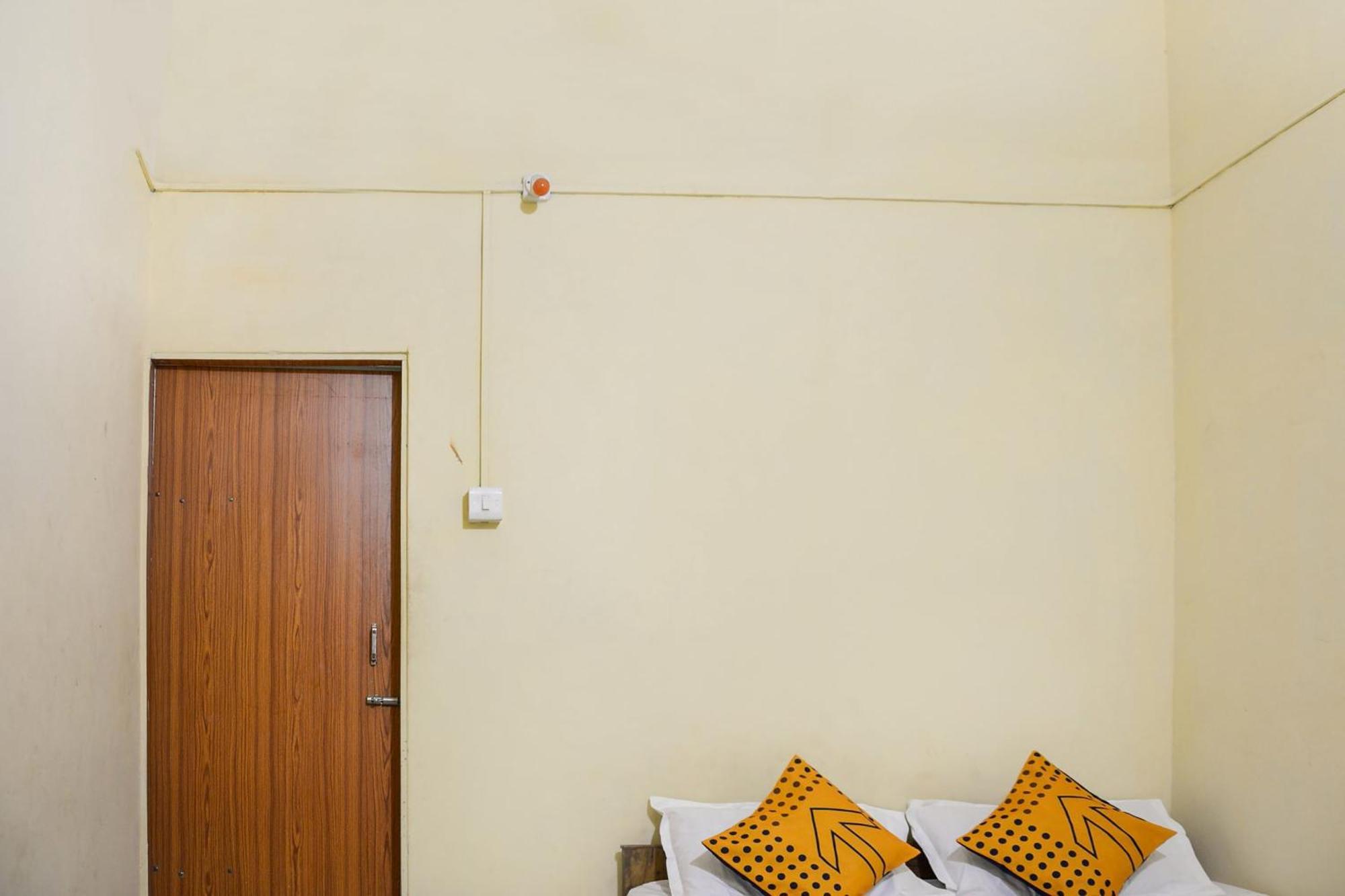 Hotel O Flagship The Residence Inn Brahmapur Exterior photo