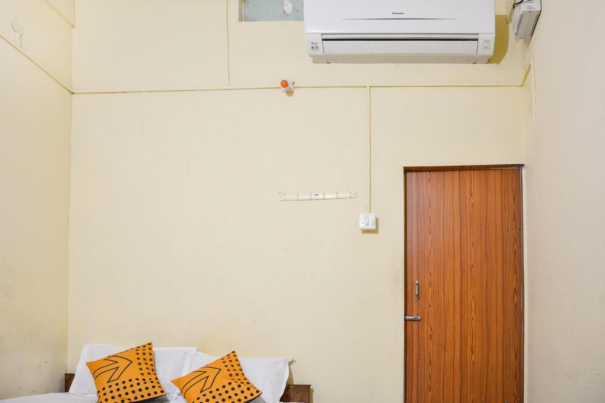 Hotel O Flagship The Residence Inn Brahmapur Exterior photo